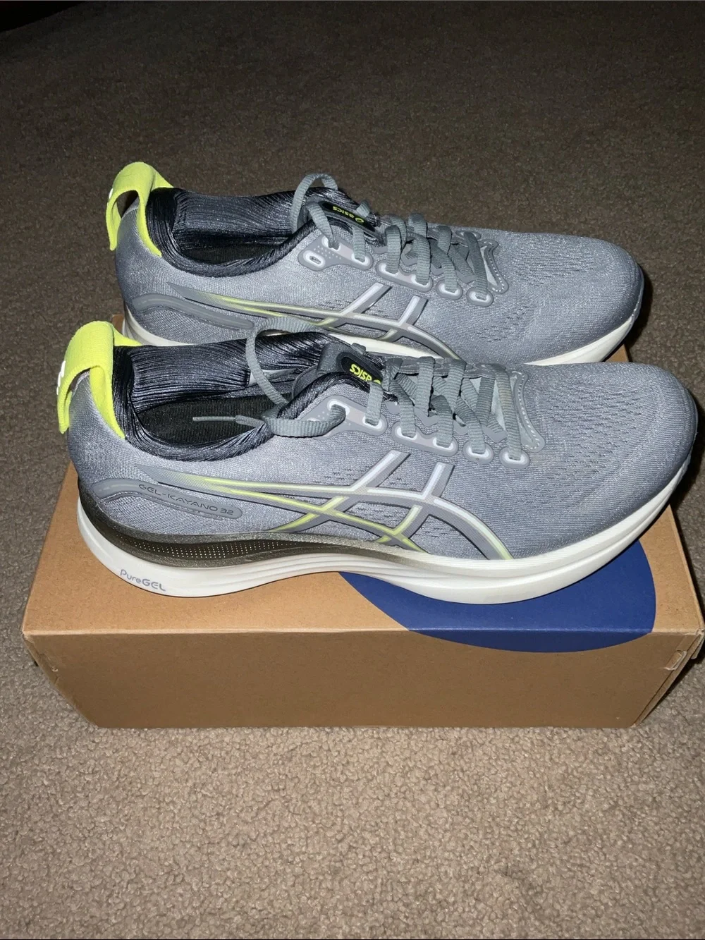 Men’s ASICS Kayano 32 size 8